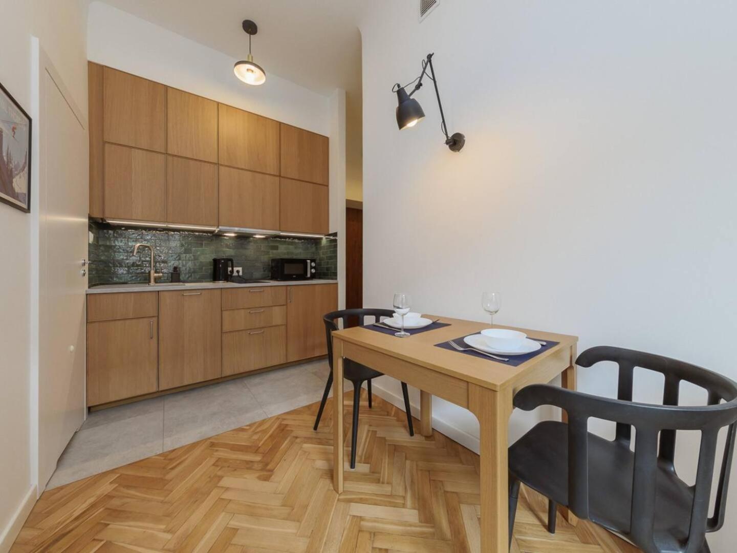 ורשה Canary Corner Studio City Centre מראה חיצוני תמונה